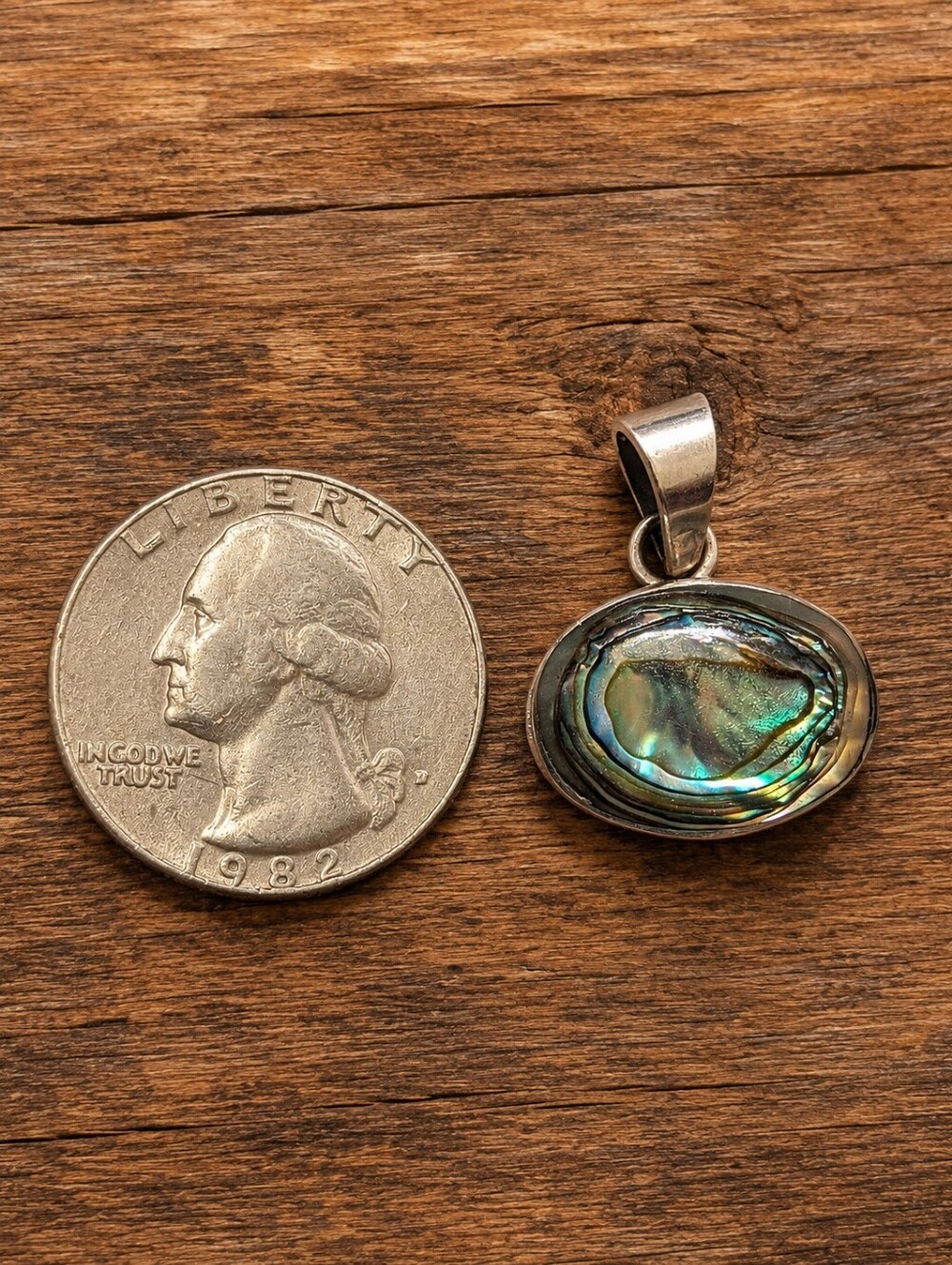 *VINTAGE* Taxco Mexico Abalone Shell Pendant Iridescent Green, Blue And Gold - Picture 4 of 6